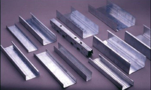 8. Máquina de moldeado de rodillos de metal