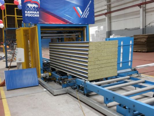 Máquina para envolver paneles de PU de 200 mm de espesor 5 m/min