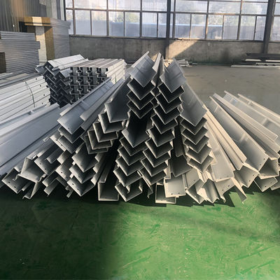 Máquina de formación de postes verticales