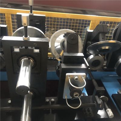 Máquina de moldeado de rollos CZU