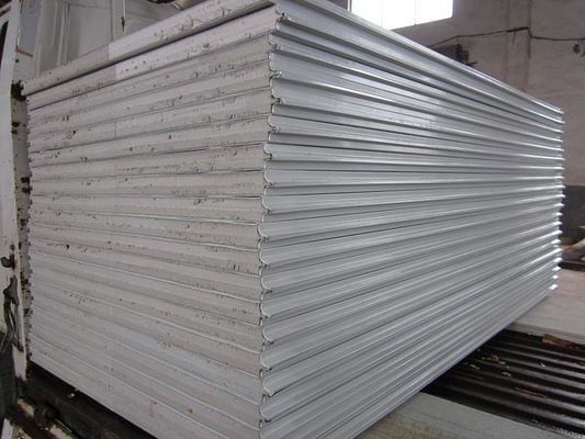 Máquina de paneles de pared de sala de operaciones EPS de 38 kW para salas limpias