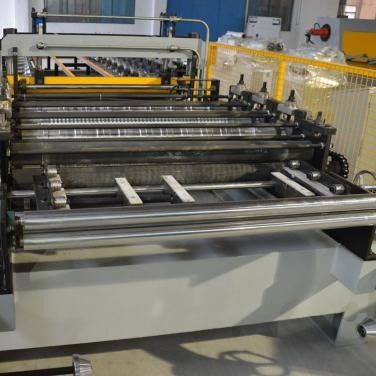 0.6mm Roof Panel Roll Forming Z Lock EPS Panel Sandwich Línea