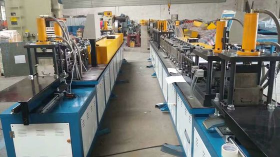 Máquina de moldeado de paredes secas