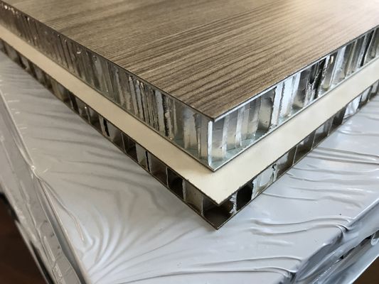 PLC 4000 g/min Máquina de paneles de aluminio de panal de abejas