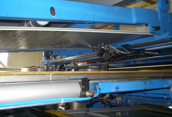 PLC 80m/min Máquina de rociado de pegamento para paneles de lana de roca